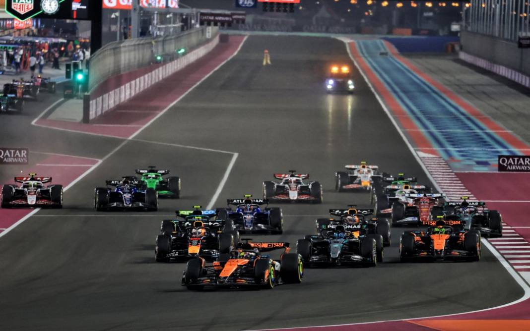 F1 Katar GP’de büyük hesaplaşma: Norris, Piastri ve Verstappen gecenin lideri olabilecek mi? 4
